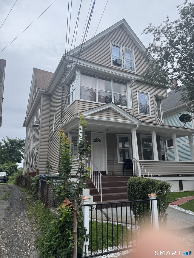 Building Photo - 65-67-67 Worth St Unit 1st