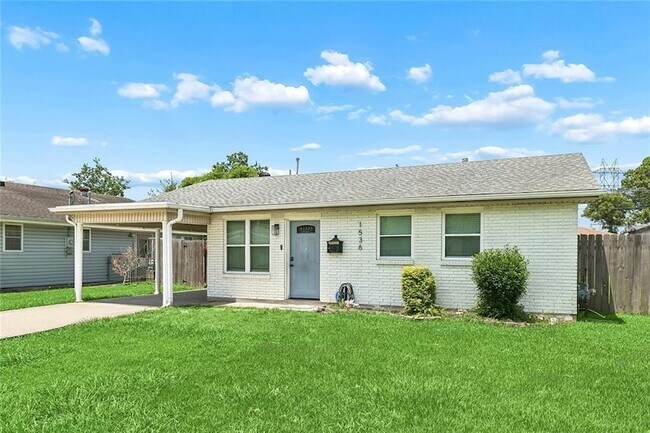 Photo - 1536 Redwood Dr