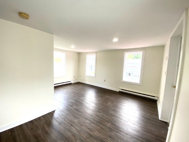 Building Photo - 833 C Rental
