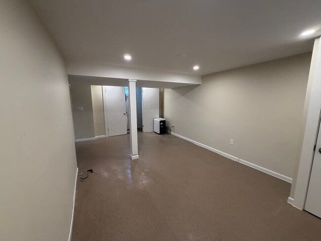 150 W Jersey St