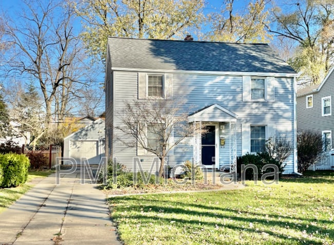 Building Photo - 1311 E Monroe St