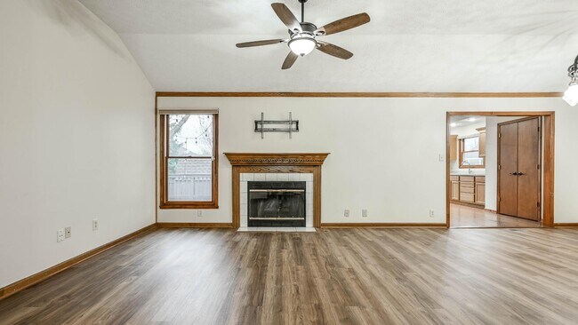 Photo - 1108 Redwood Dr