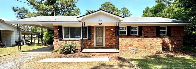 Building Photo - 5860 Rockfish Rd Rental