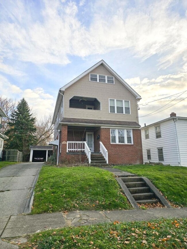 Photo - 532 N Firestone Blvd