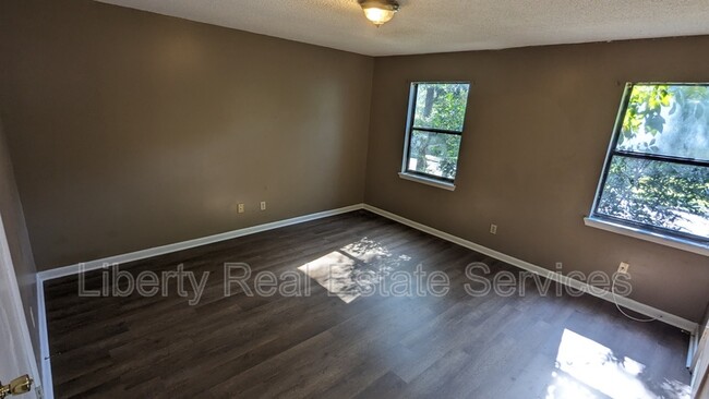 Photo - 1067 Kelly Dr Condo