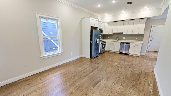 76 Cross St Unit 2