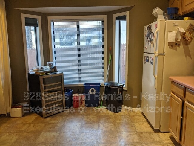 Photo - 1538 W University Heights Dr S