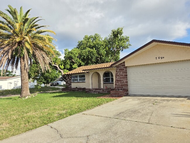 Photo - 7629 Topay Ln