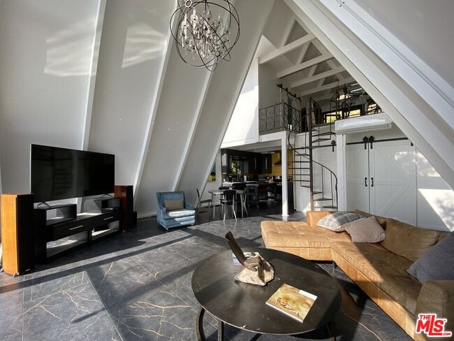 Photo - 2144 Sunset Plaza Dr