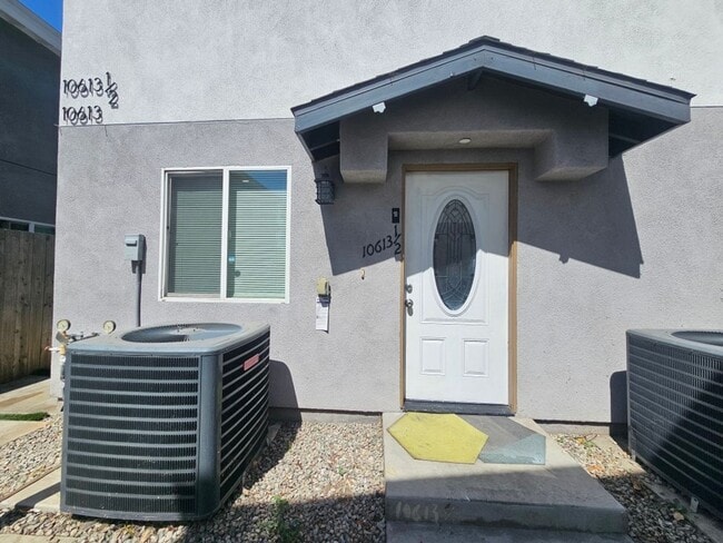 Photo - 10611 S Broadway Unidad BROADWAY (10613 1/2 BS)