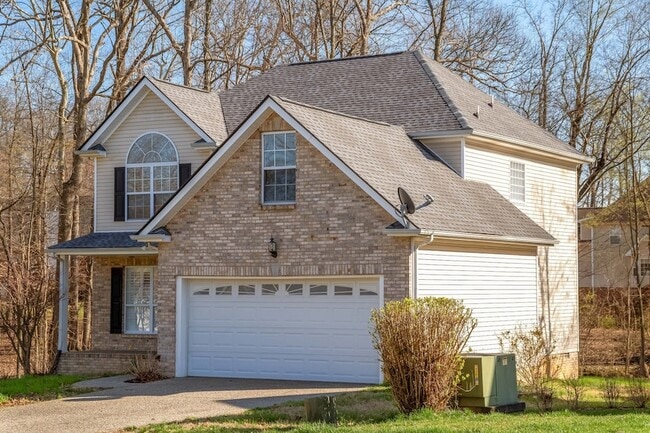 Photo - 104 Sundance Way