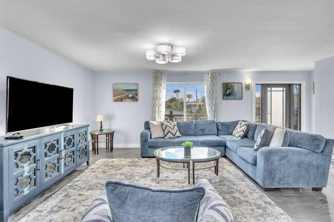 Photo - 4400 SW 37th Ave