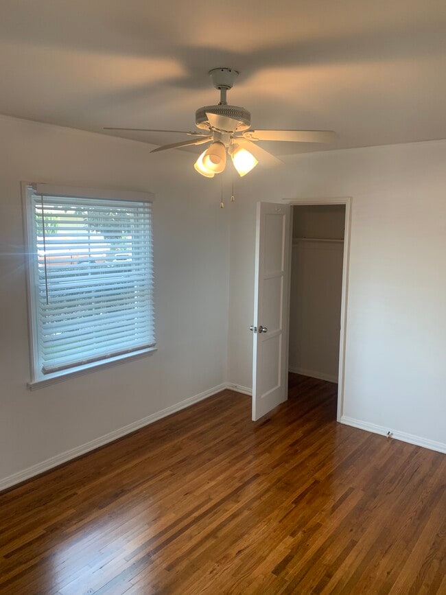 Photo - 8752 Guthrie Ave Unit 8752