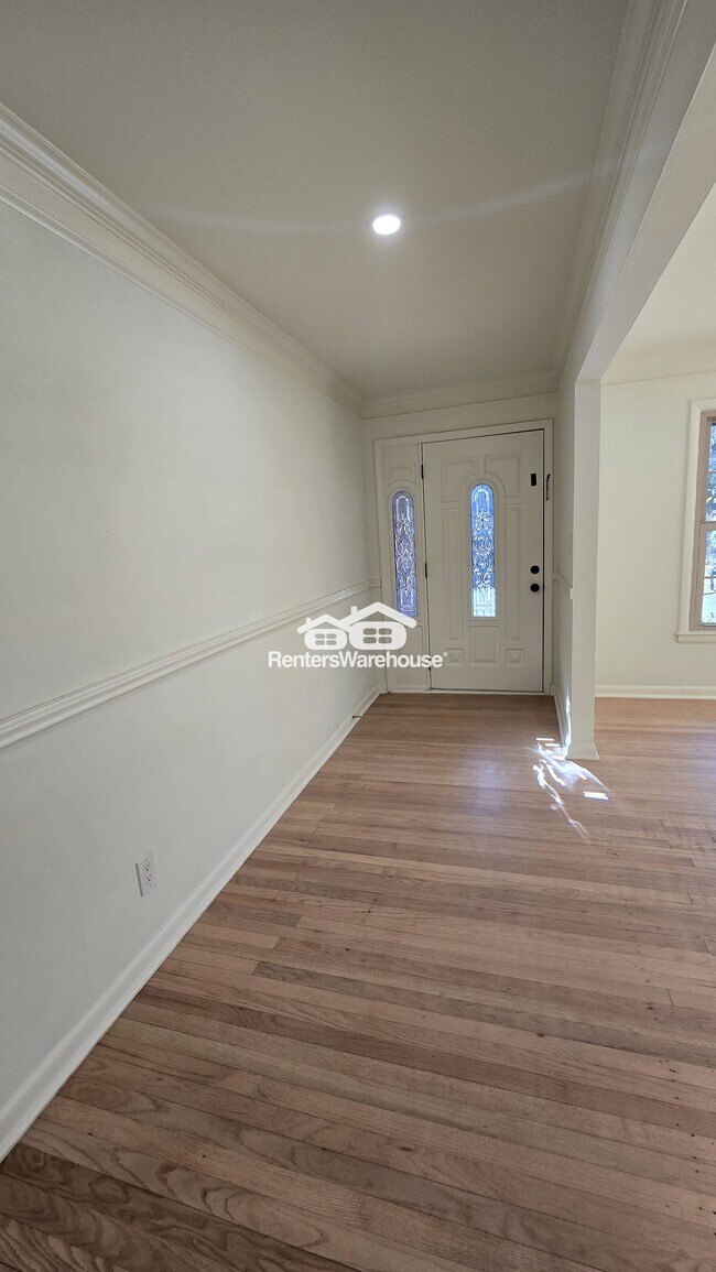 Photo - 3582 Cloudland Dr