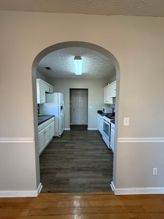 Photo - 1100 Longford Ct