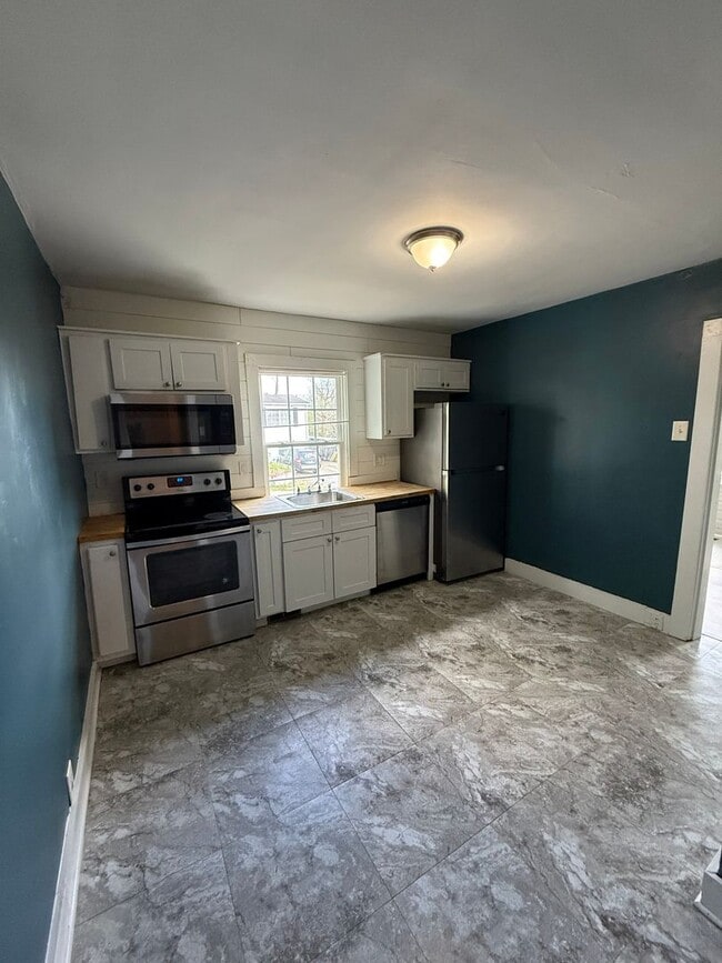 Photo - 4 Bed/1 Bath House