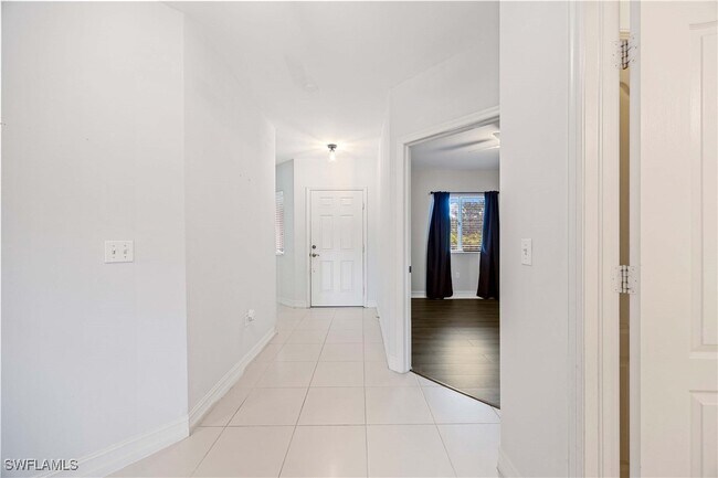 Building Photo - 7823 Regal Heron Cir Unit 303 Rental