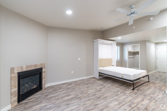 Studio - 471SF - Living Room