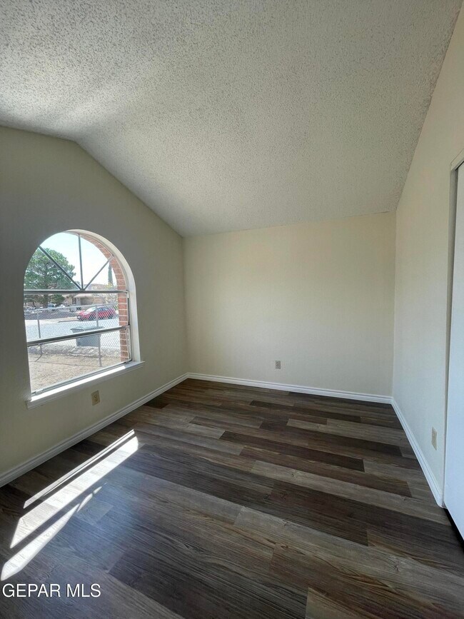 Photo - 845 Montera Rd