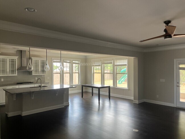 Photo - Must See! Beautiful 5/5 Home in Simpsonville!