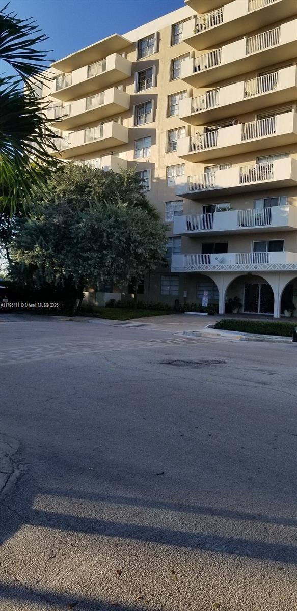 Photo - 1455 N Treasure Dr Unidad 1K Rental