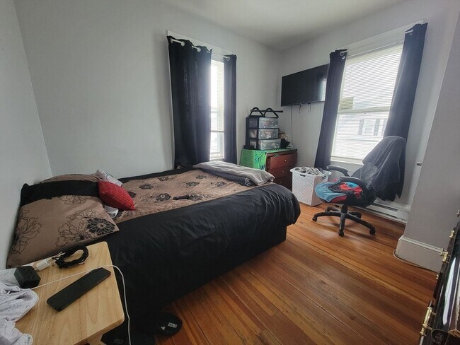 Photo - 139-141 Franklin St Unit 5