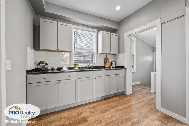 Photo - 3 Bedroom Home in South Minneapolis