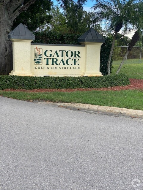 Building Photo - 4215 Gator Trace Ave Unit G Rental