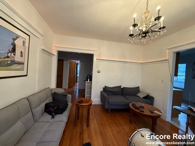 Photo - 39 Turner St Unit #3