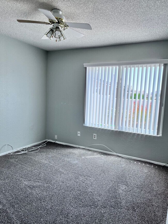 Photo - Grand Terrace Townhouse in Gated Community with NEW Paint & NEW Carpet