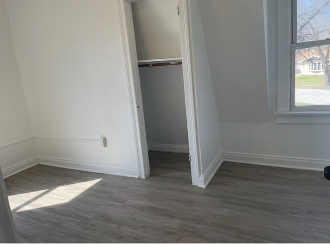 Photo - 17104 Wentworth Ave