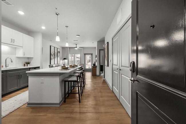 Building Photo - Elmstead