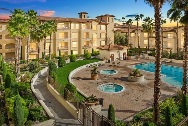 Santa Palmia at Palm Valley