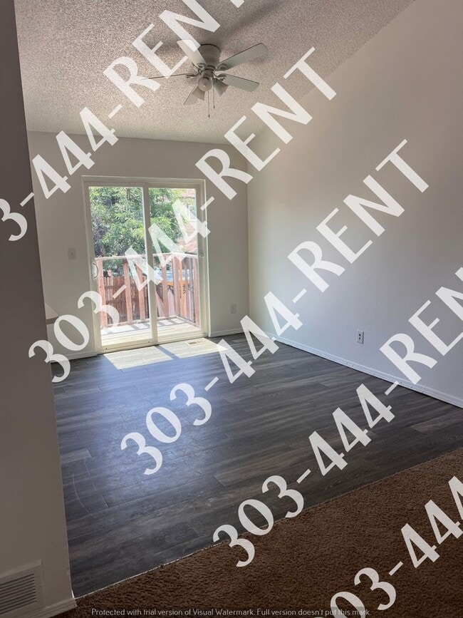 Photo - Large 3 Bedroom 2 Bathroom located in Gree...