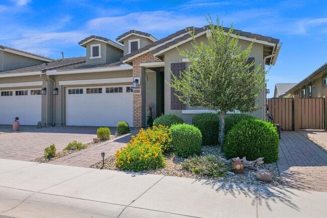 Building Photo - 24767 N 171st Dr