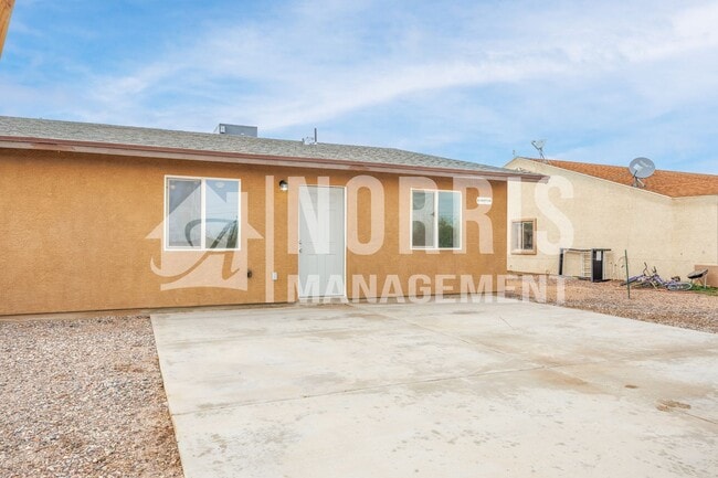 Photo - 4020 N Montezuma Dr Unit #2 (214)