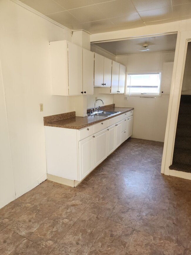 Photo - 3 BR near University of Saint Francis