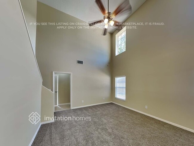 Photo - 900 Beresford Way