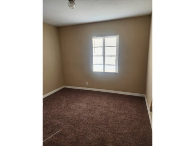 Photo - Accepting HUD