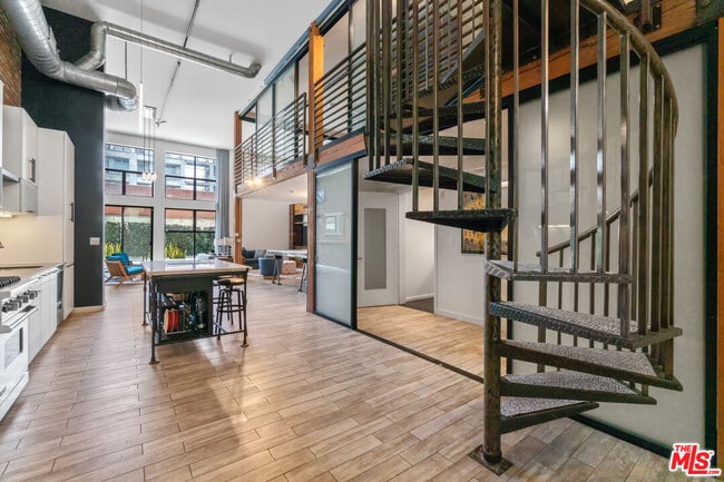 Photo - 4115 Glencoe Ave Unidad 108