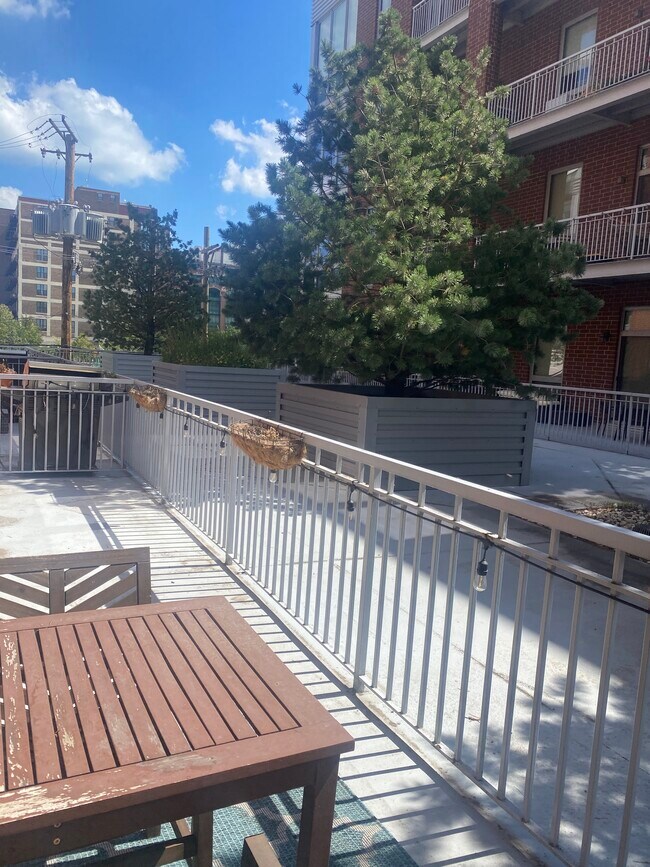 Photo - 2025 S Indiana Ave Unidad 207