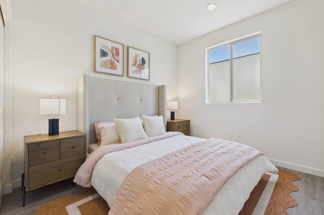 Solaterra Granada Hills