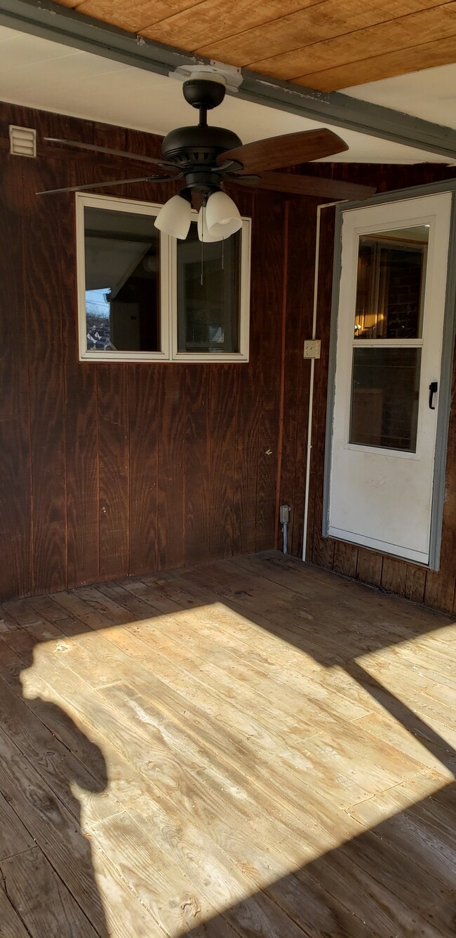 Covered rear deck