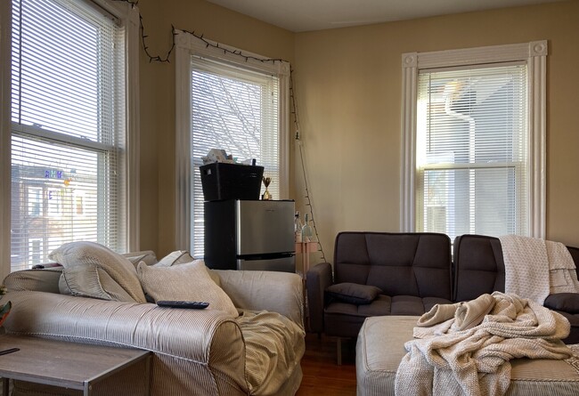 Photo - 44 Hillside St