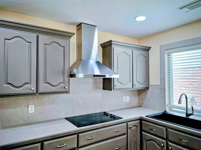 Photo - 10631 Del Monte Dr