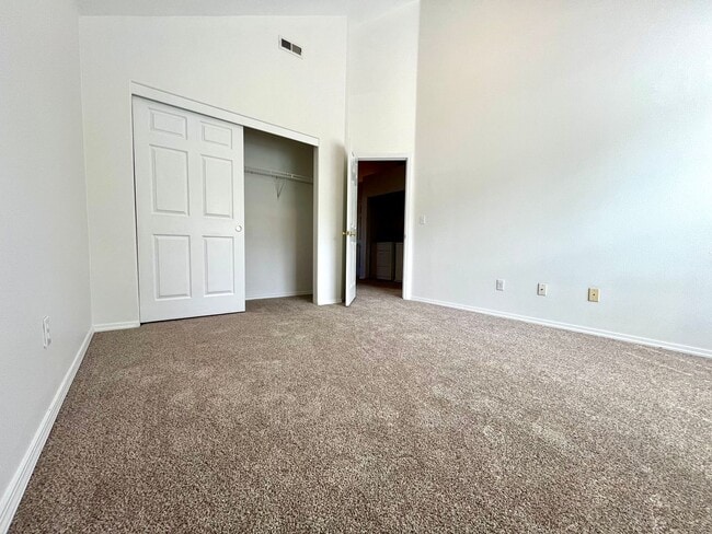 Photo - Spacious, Updated Townhome in Prime Beaverton Location!