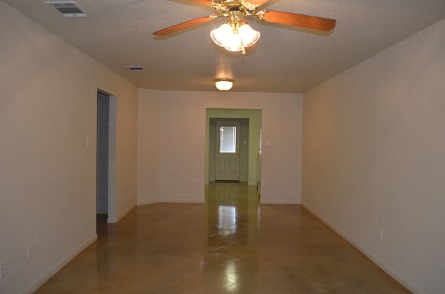 Photo - 939 MW Unit B- 24 HR HOLD STILL OCCUPIED BY RESIDENT