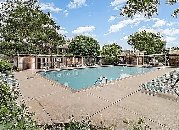 Photo - 1006 Westbrooke Way Unidad 1