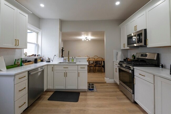 Photo - 36 Sargent Ave