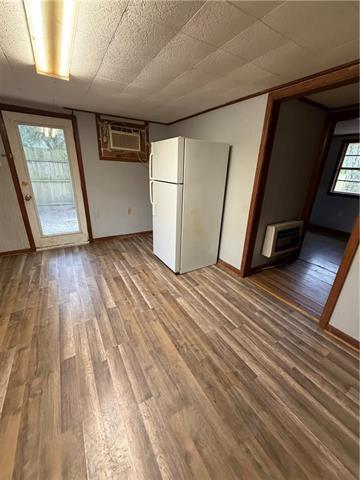 Photo - 61060 N 24th St